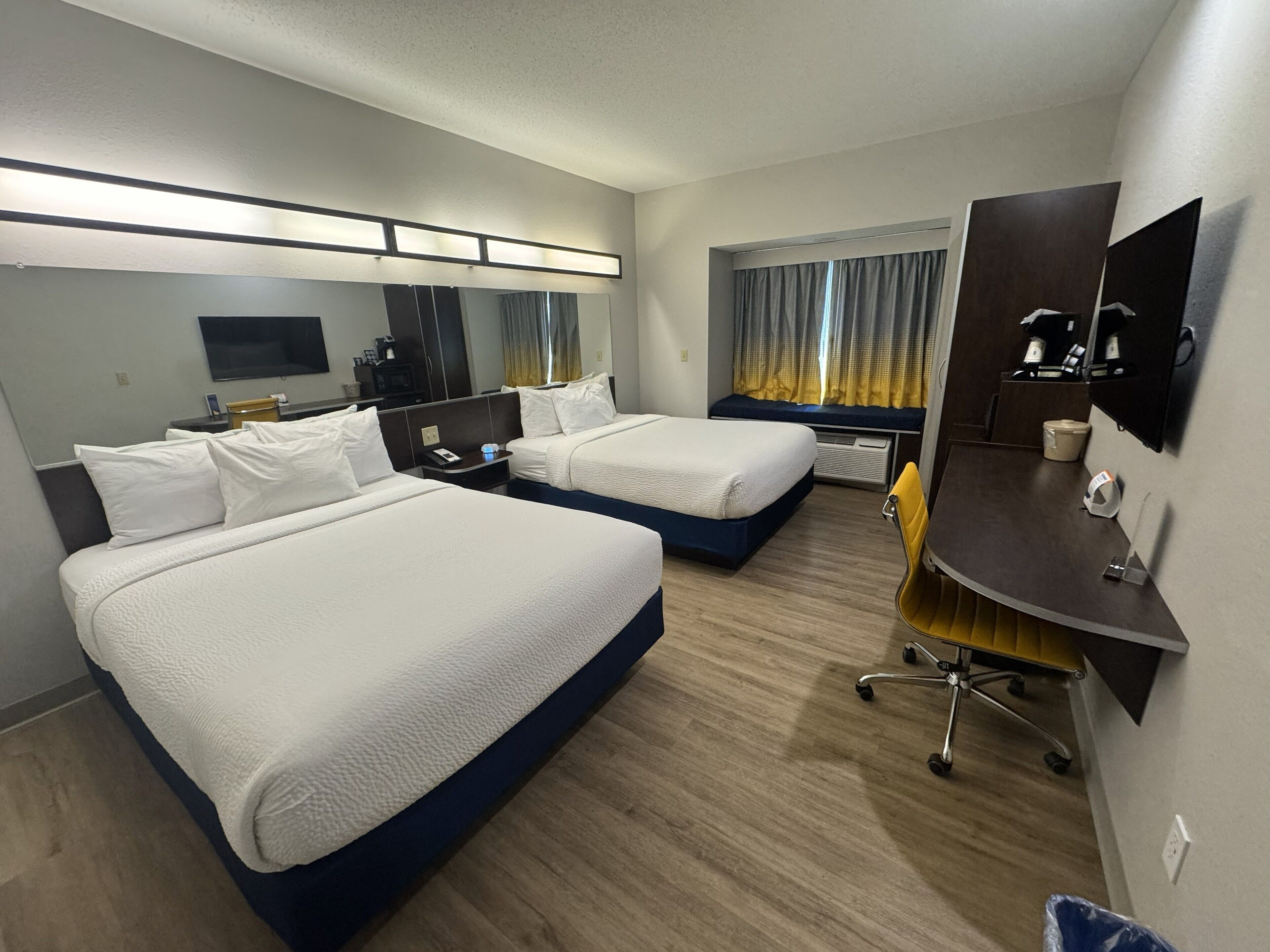 In-room safe, desk, soundproofing, iron/ironing board