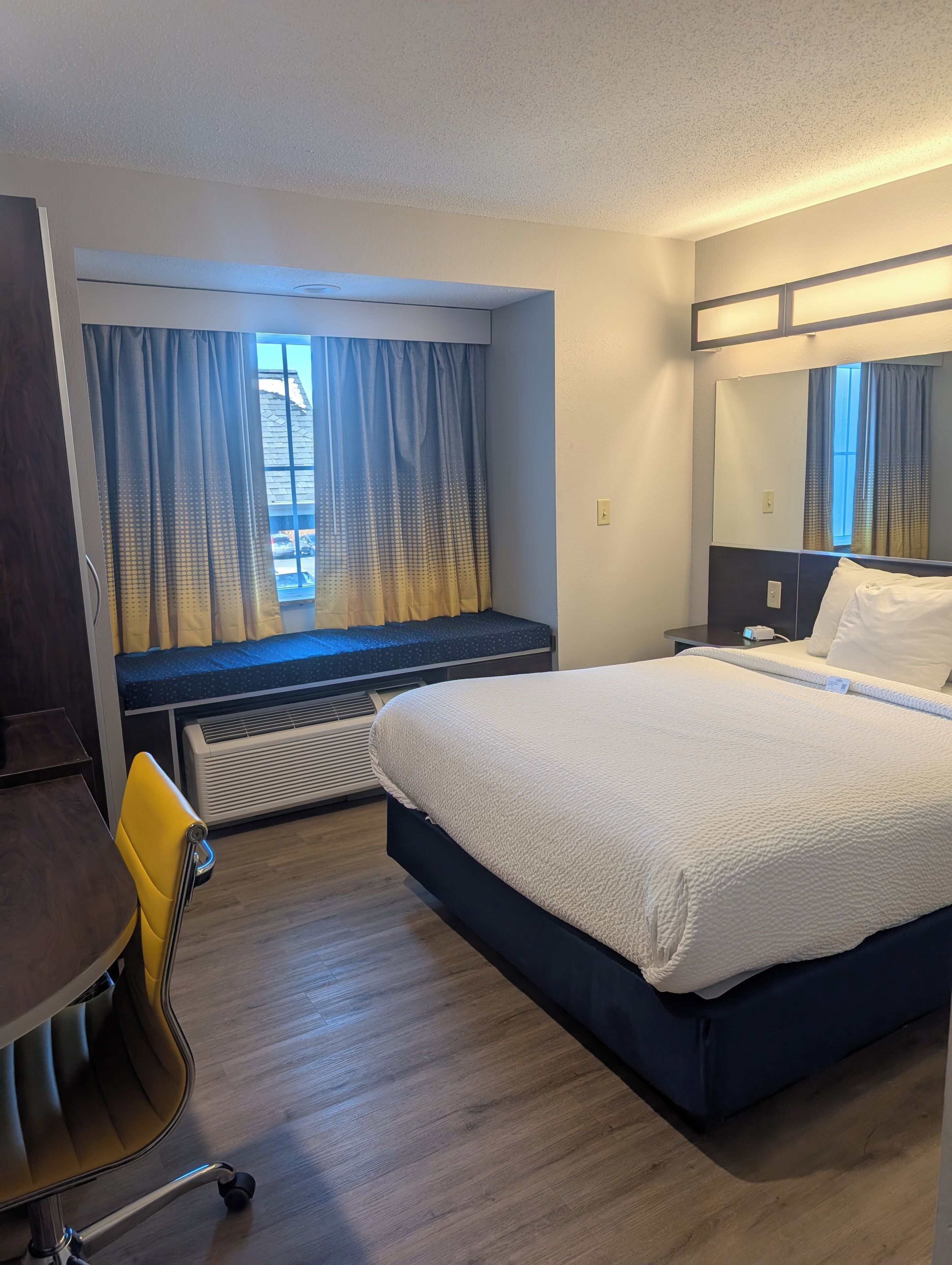 Traditional Room, 1 Queen Bed