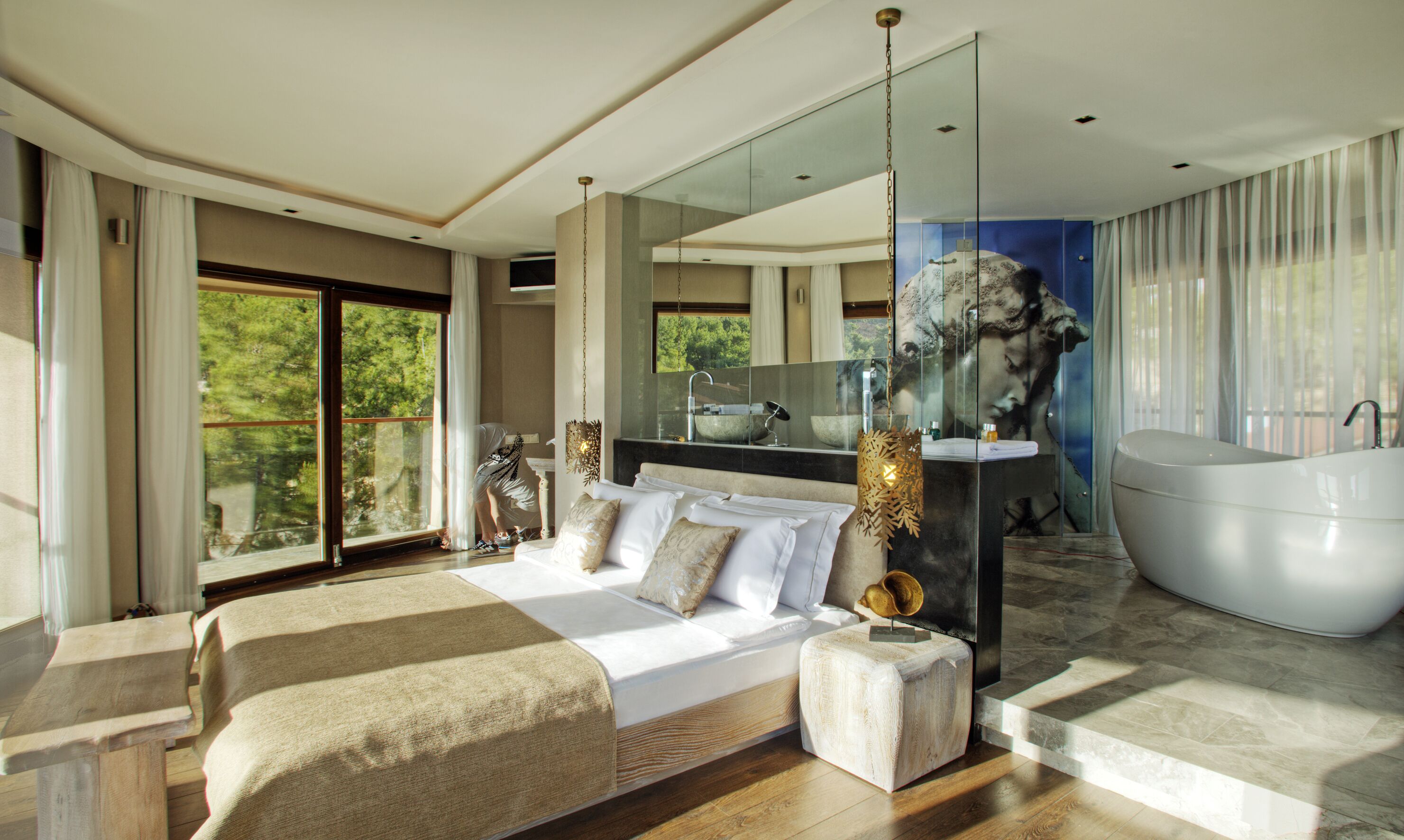 Premium bedding, minibar, in-room safe, soundproofing