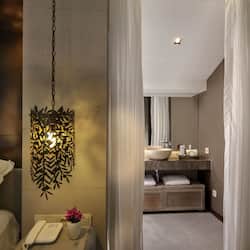 Premium Suite | Living area | LCD TV