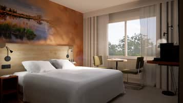 In-room safe, desk, free WiFi
