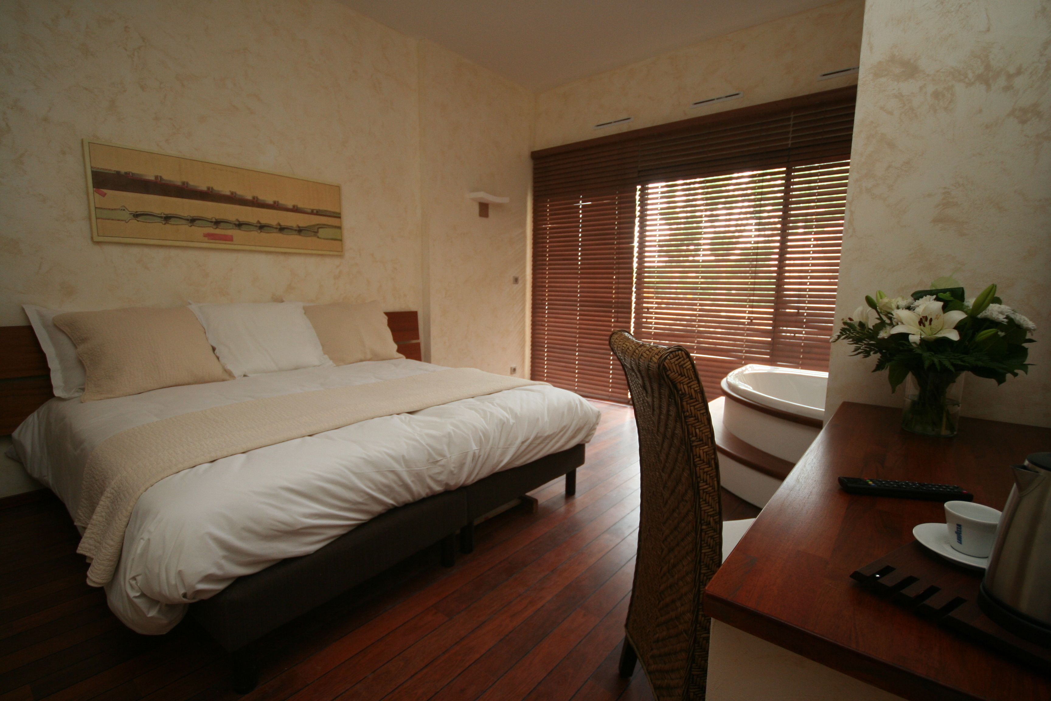 Premium bedding, pillow-top beds, minibar, in-room safe