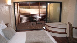 Literie de qualité supérieure, surmatelas, minibar