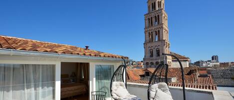 Kahden hengen deluxe-huone, merinäköala | Terassi/patio