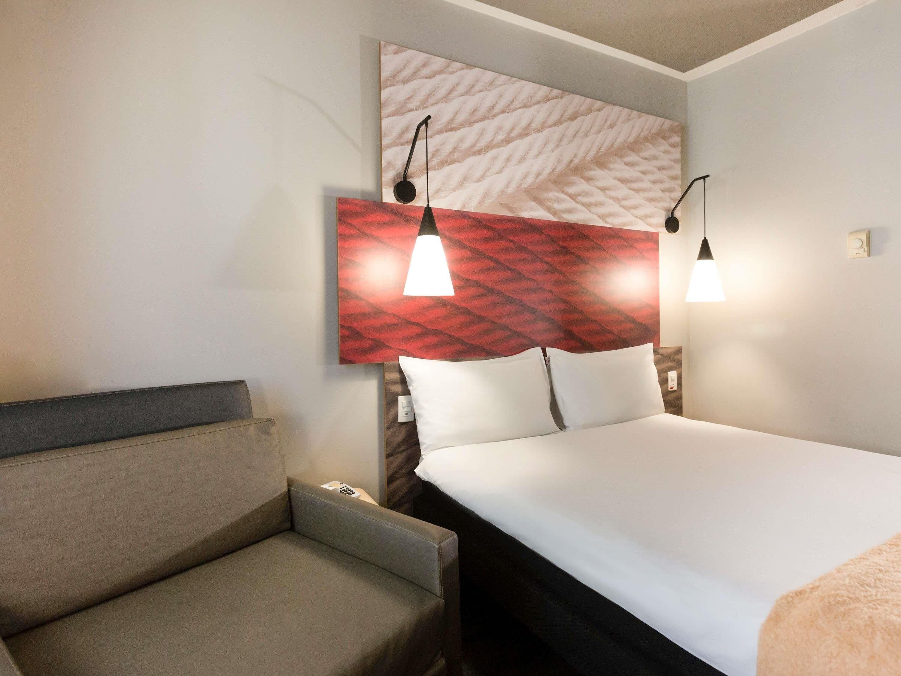 Minibar, blackout curtains, free WiFi, bed sheets