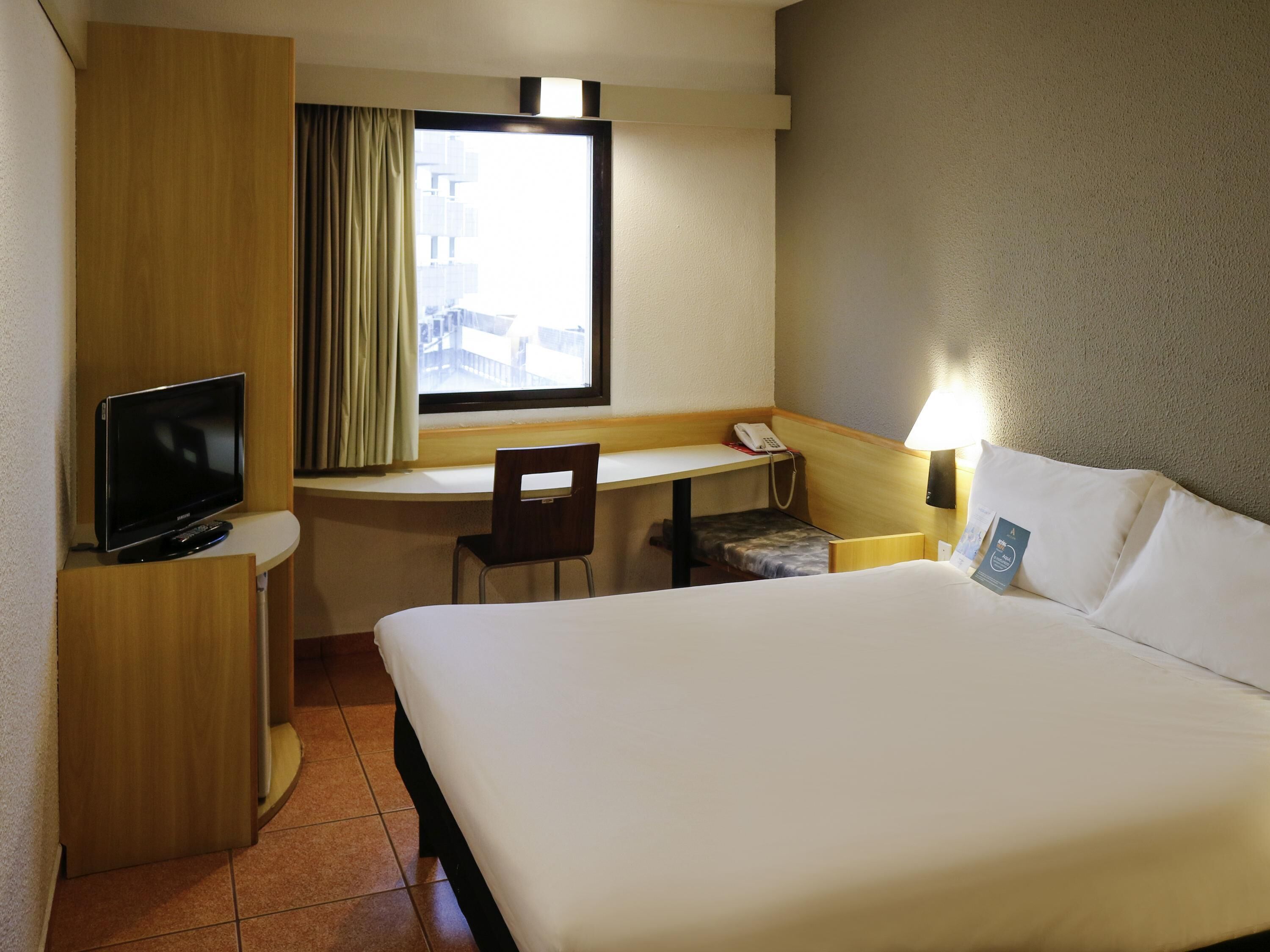 Leilighet, 1 dobbeltseng, sjøutsikt | Minibar, blendingsgardiner, wi-fi (inkludert) og sengetøy