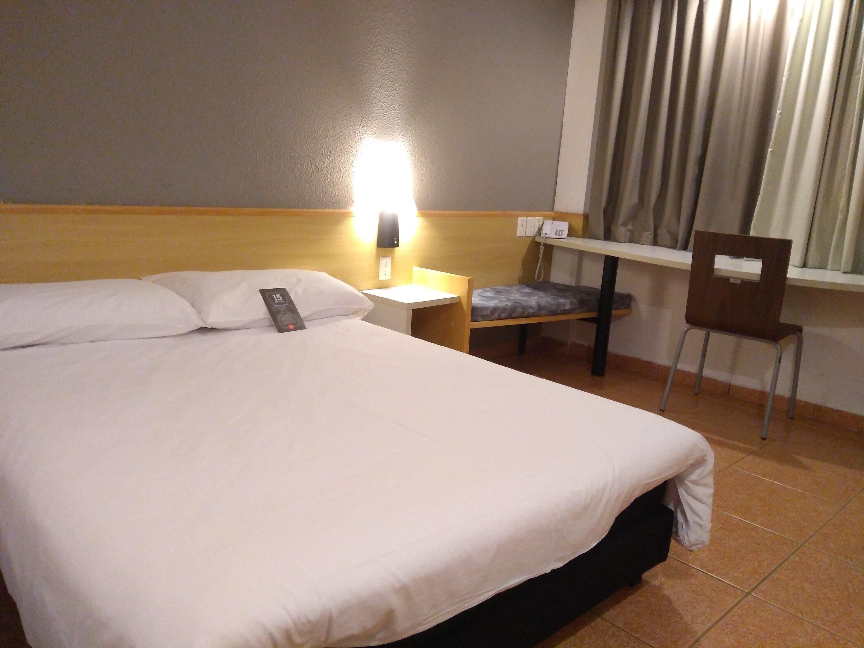 Departamento estándar, 1 cama matrimonial, con acceso para personas discapacitadas | Minibar, cortinas blackout, wifi gratis y ropa de cama 