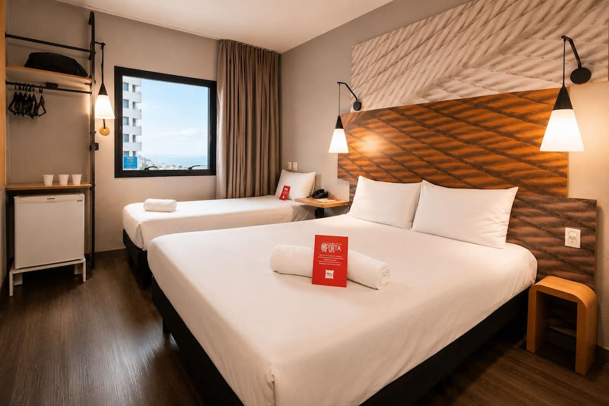 Minibar, rideaux occultants, Wi-Fi gratuit, draps fournis