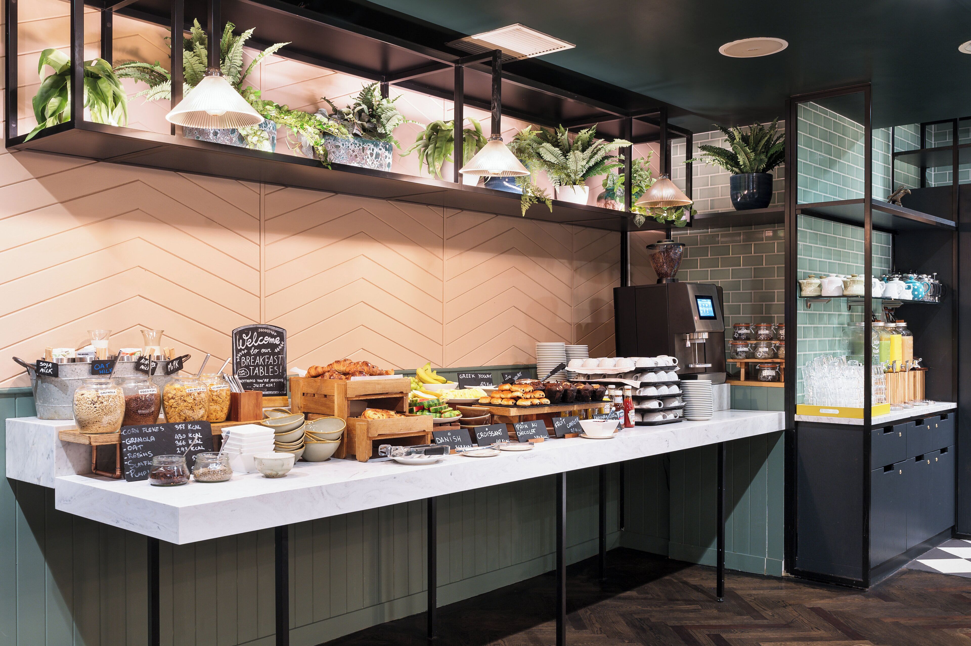 breakfast, lunch, dinner served; international cuisine, garden views