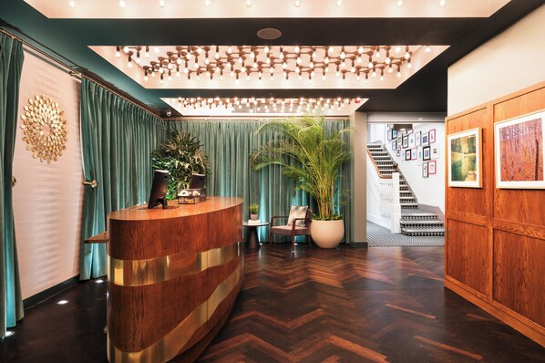 Reception - Hotel Indigo London - Kensington by IHG (London)
