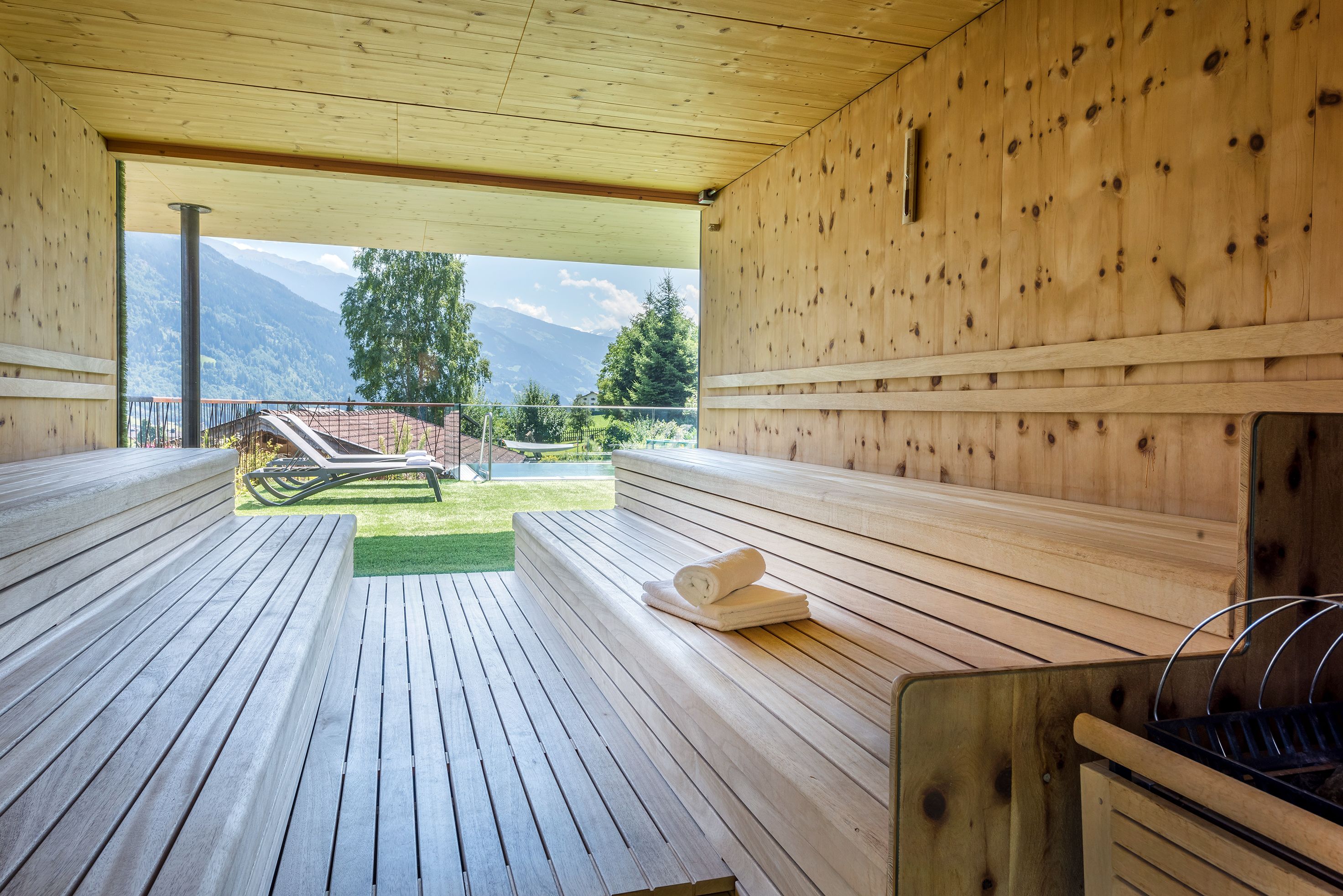 outdoor treatment area, sauna, hot tub, steam room, body treatments