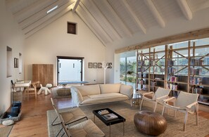 Fynbos Cottage two bedroom | Literie hypoallergénique, minibar, coffres-forts dans les chambres