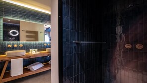 BERTHA | Phòng tắm | Buồng tắm vòi sen, vòi sen phun mưa, đồ dùng nhà tắm miễn phí 