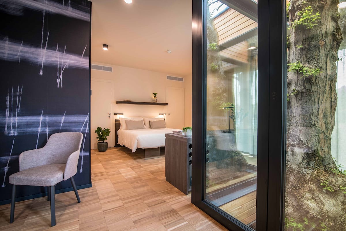 oliveto | 1 bedroom, minibar, in-room safe, desk