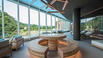 Couples treatment room(s), sauna, steam room, Turkish bath/hammam