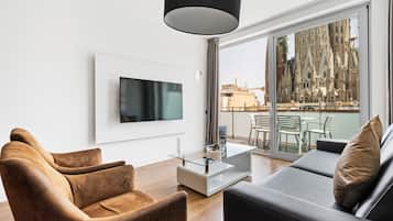Superior Apartment, 4 Bedrooms, City View | Living area | 32-inch flat-screen TV with satellite channels, LCD TV, DVD player