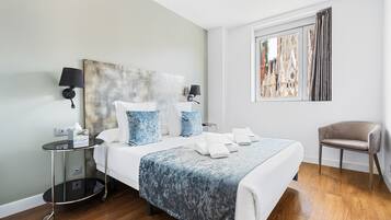 Superior Apartment, 4 Bedrooms, City View | In-room safe, blackout curtains, soundproofing, iron/ironing board