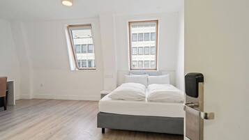 Queen Room | 1 chambre, literie de qualité supérieure, surmatelas, bureau