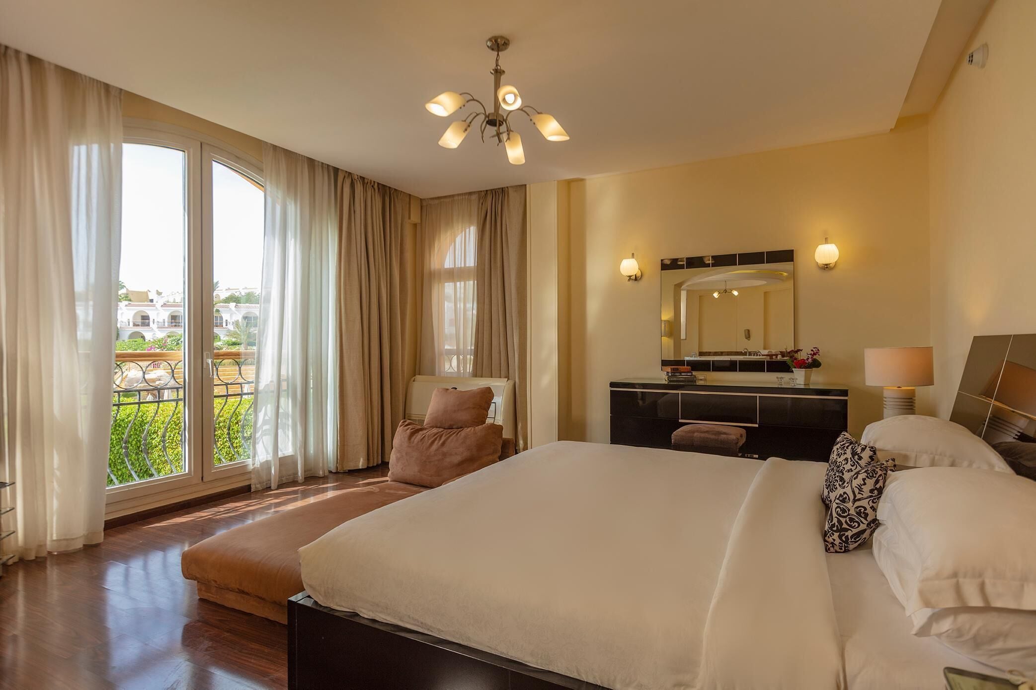 Superior-Zimmer, Mehrere Betten, Meerblick (Nariman Villa) | Bettwäsche aus ägyptischer Baumwolle, Allergikerbettwaren, Minibar