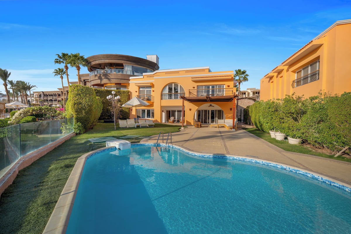 Superior Room, Multiple Beds, Sea View (Nariman Villa) | Private pool