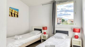 Hus - 2 sovrum - balkong | 1 sovrum och wi-fi