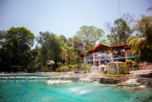 Outdoor pool, cabanas (surcharge), pool umbrellas - Chan-Kah Resort Village (Palenque)