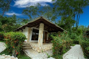 Terrace/patio - Chan-Kah Resort Village (Palenque)