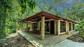 Villa Junior Doble | Hiên