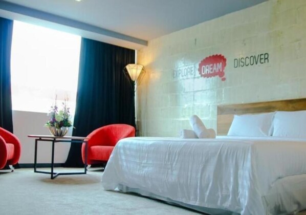 Deluxe Room, 1 King Bed