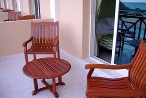 Standard Room, Ocean View | 1 bedroom, in-room safe, desk, blackout curtains - Hotel South Beach Resort (Dar es Salaam)