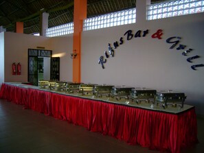 Daily continental breakfast for a fee - Hotel South Beach Resort (Dar es Salaam)