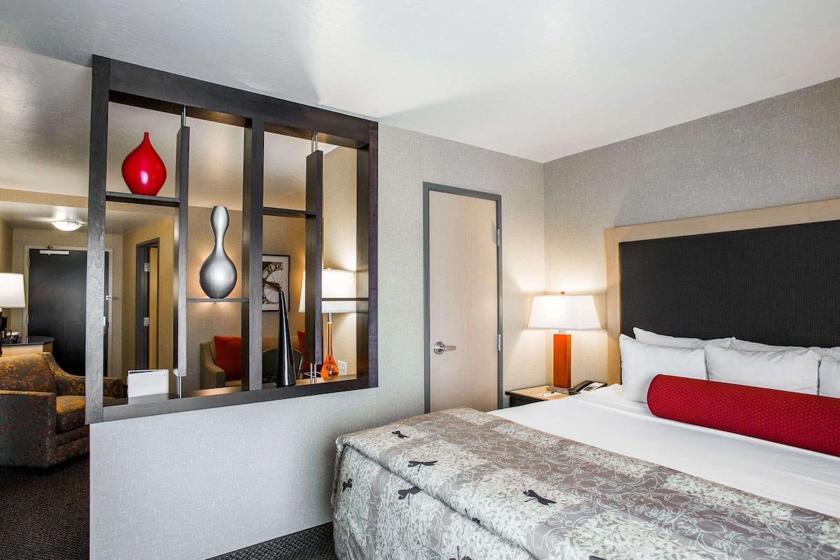 pillow-top beds, desk, laptop workspace, iron/ironing board