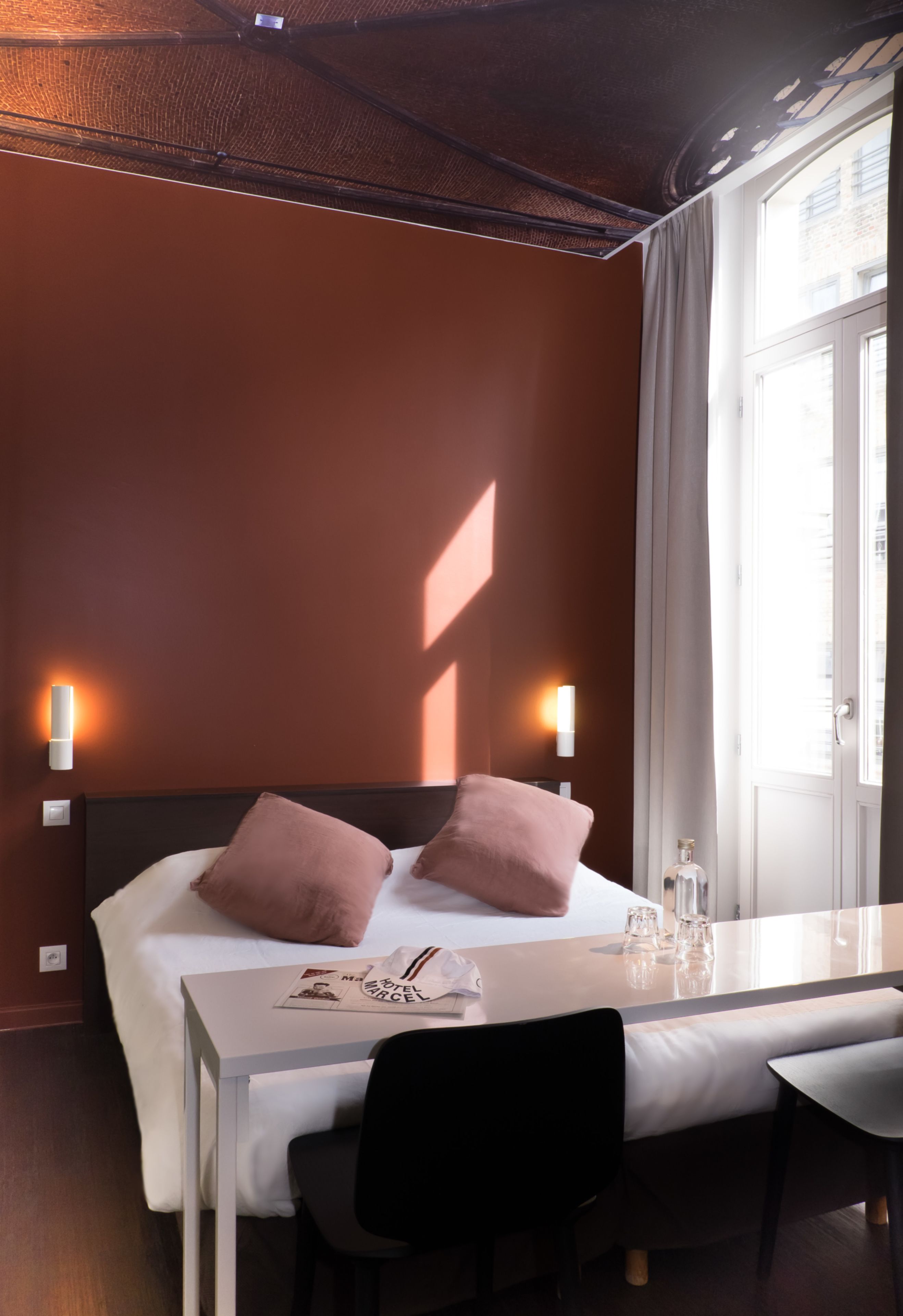 standard double room | 1 bedroom, in-room safe, desk, blackout curtains