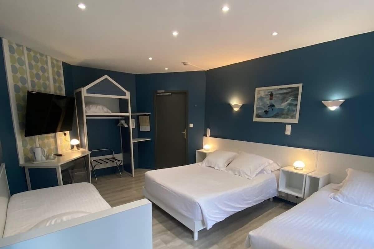 Family Quadruple Room