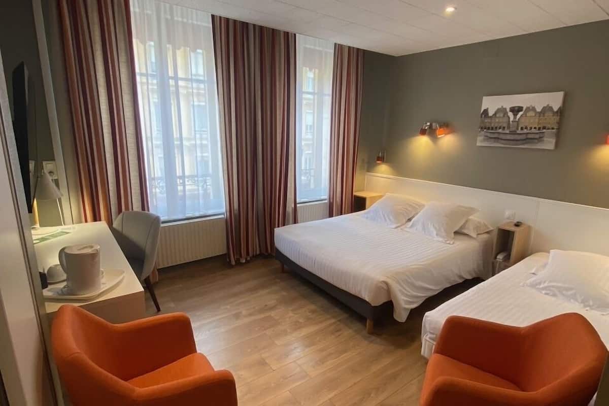 Triple Room