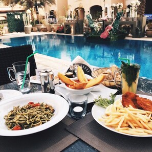 Food and drink - Vivienda Hotel Villas (Riyadh)