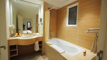 Villa, 2 Bedrooms | Bathroom | Designer toiletries, hair dryer, bathrobes, slippers