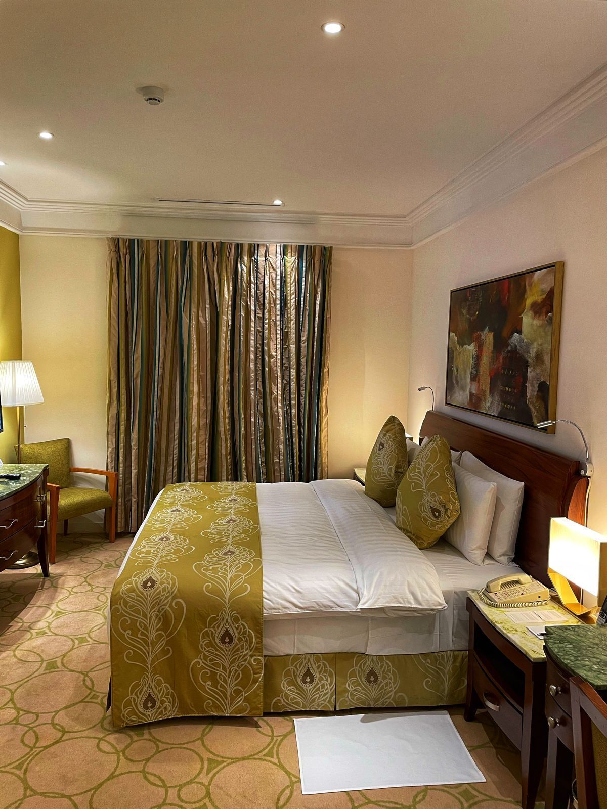 Premium bedding, in-room safe, desk, soundproofing