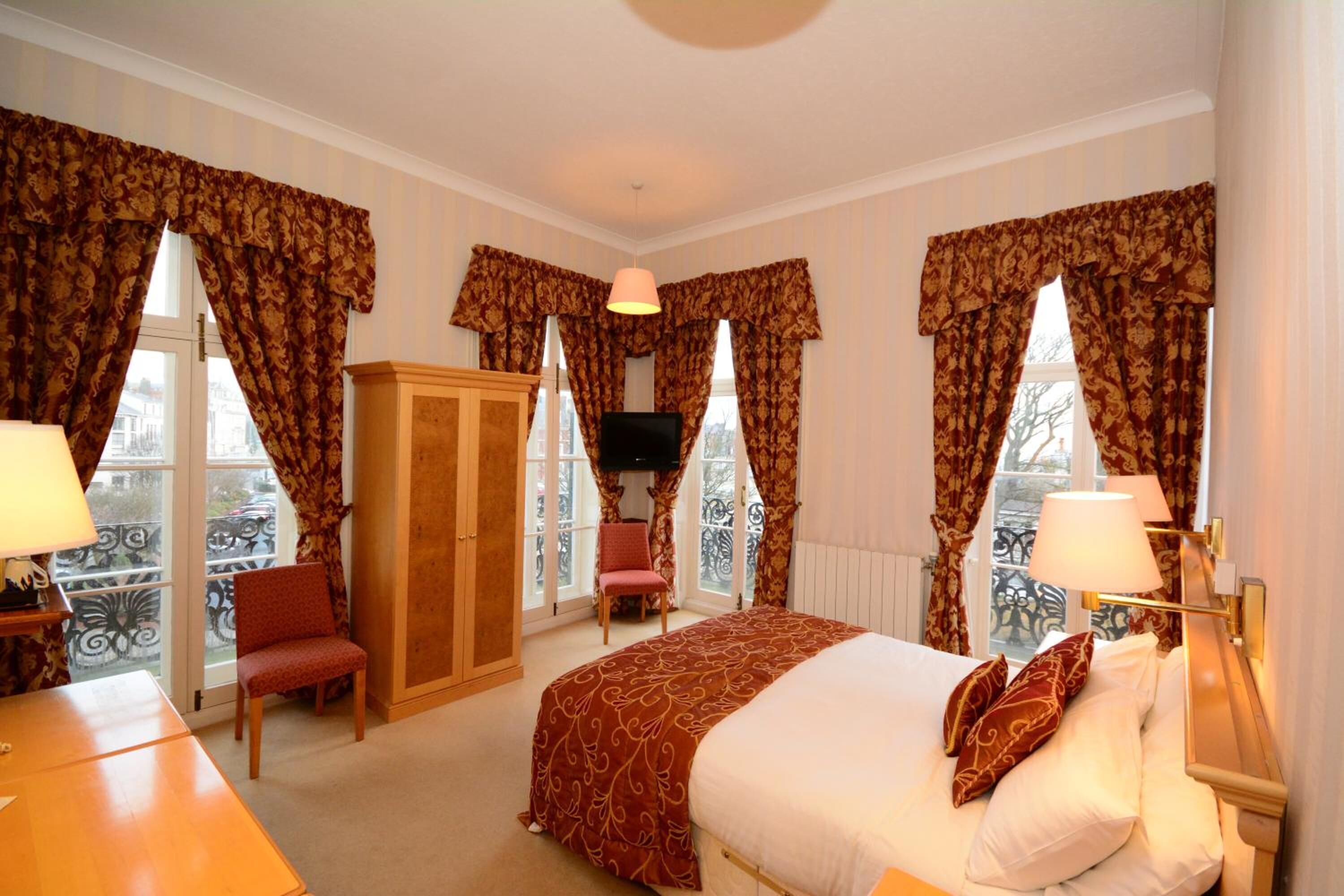 egyptian cotton sheets, premium bedding, down duvets