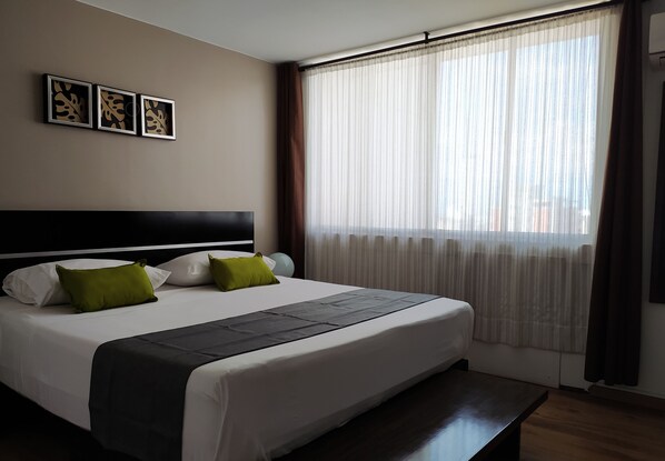 Superior Double Room | Desk, iron/ironing board, free WiFi, bed sheets
