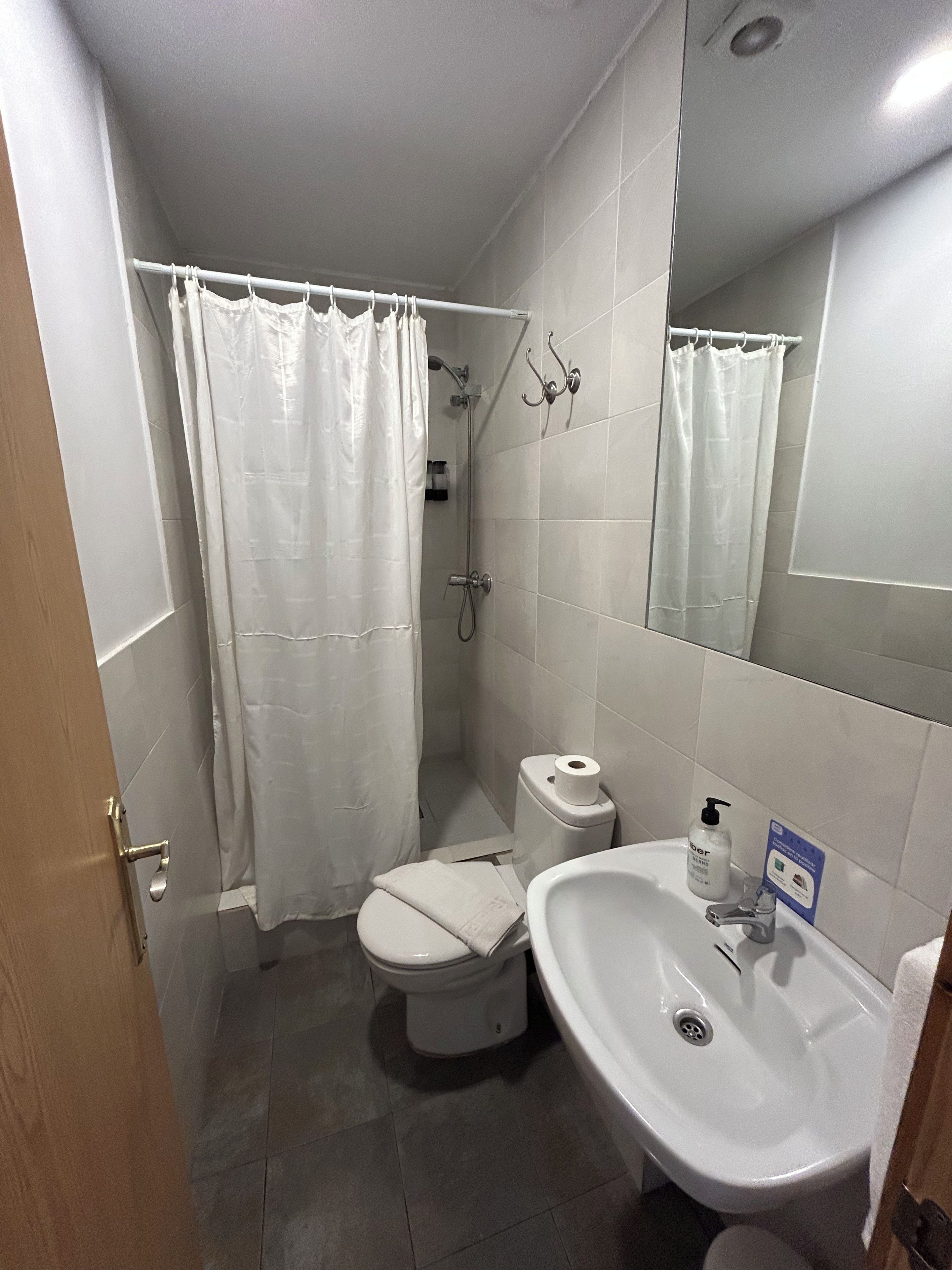 Photo - Hostal Delfos