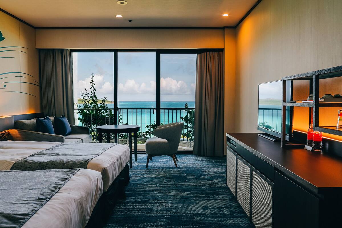 ocean wing deluxe twin, non smoking, ocean view | down duvets, in-room safe, desk, blackout curtains