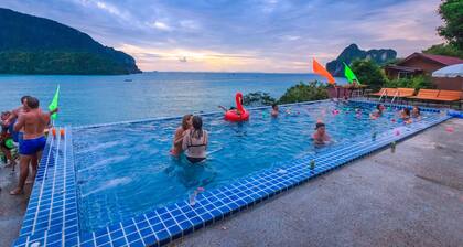 Phuphaya Seaview Resort