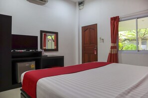 Deluxe House, 2 Bedrooms | In-room safe, desk, laptop workspace, free WiFi