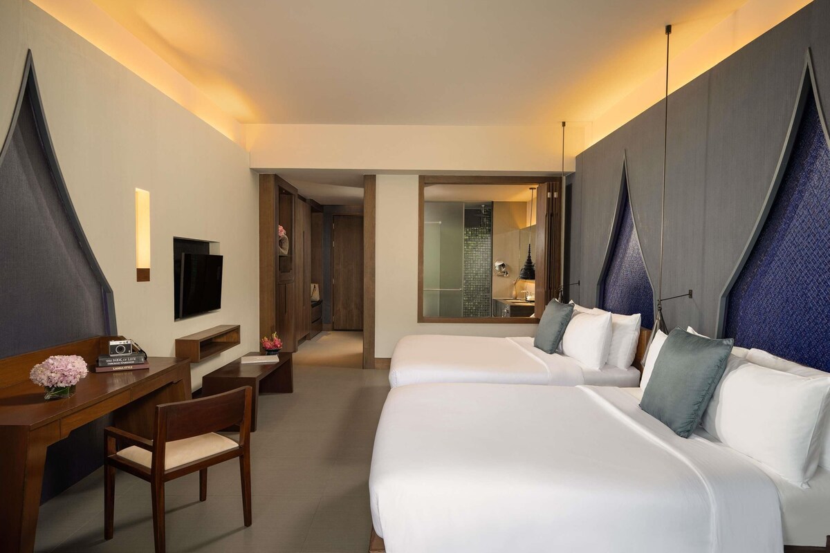 Deluxe Family Room, 1 King Bed & 1 Queen Bed | Premium bedding, down duvets, minibar, in-room safe