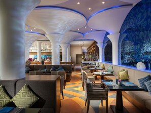4 restaurants; breakfast, lunch, and dinner served - Avista Hideaway Phuket Patong - MGallery (Patong)