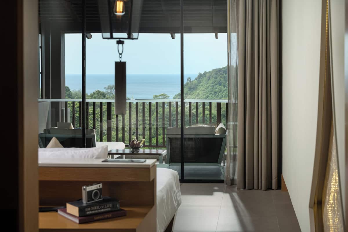 Premier Room, Ocean View, 1 King Bed | Balcony view