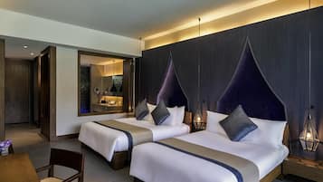 Hochwertige Bettwaren, Daunenbettdecken, Minibar, Zimmersafe