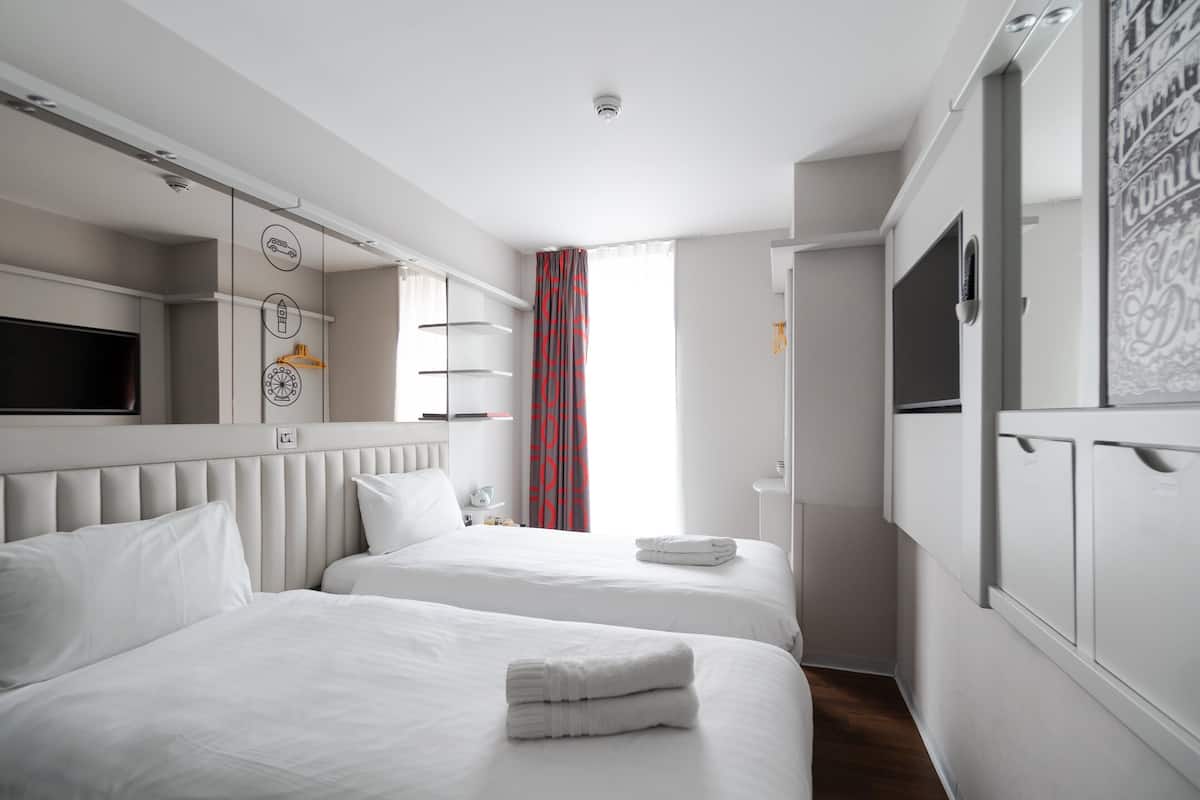 Classic Twin Room