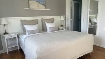 Premium bedding, pillowtop beds, minibar, individually decorated